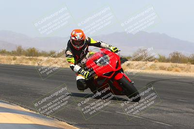 media/Apr-10-2022-SoCal Trackdays (Sun) [[f104b12566]]/Turn 7 Inside (1025am)/